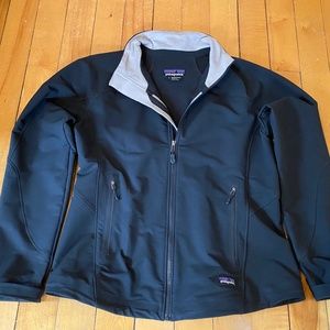 Patagonia Woman's Soft Shell Jacket - Black - Size Large